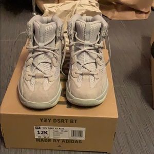 Yeezy desert boot Salt